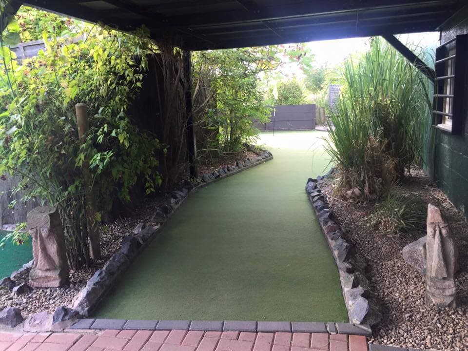 Congo River Crazy Golf - Photo