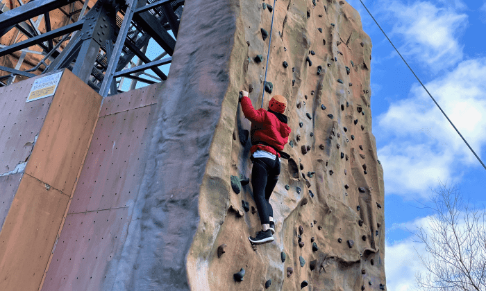 Ackers Adventure - Photo
