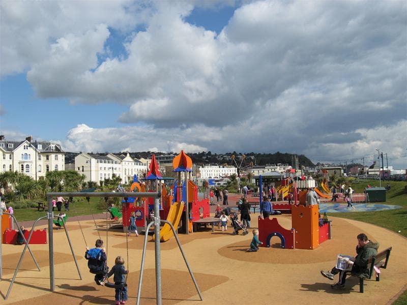 The Den Teignmouth - Photo 1
