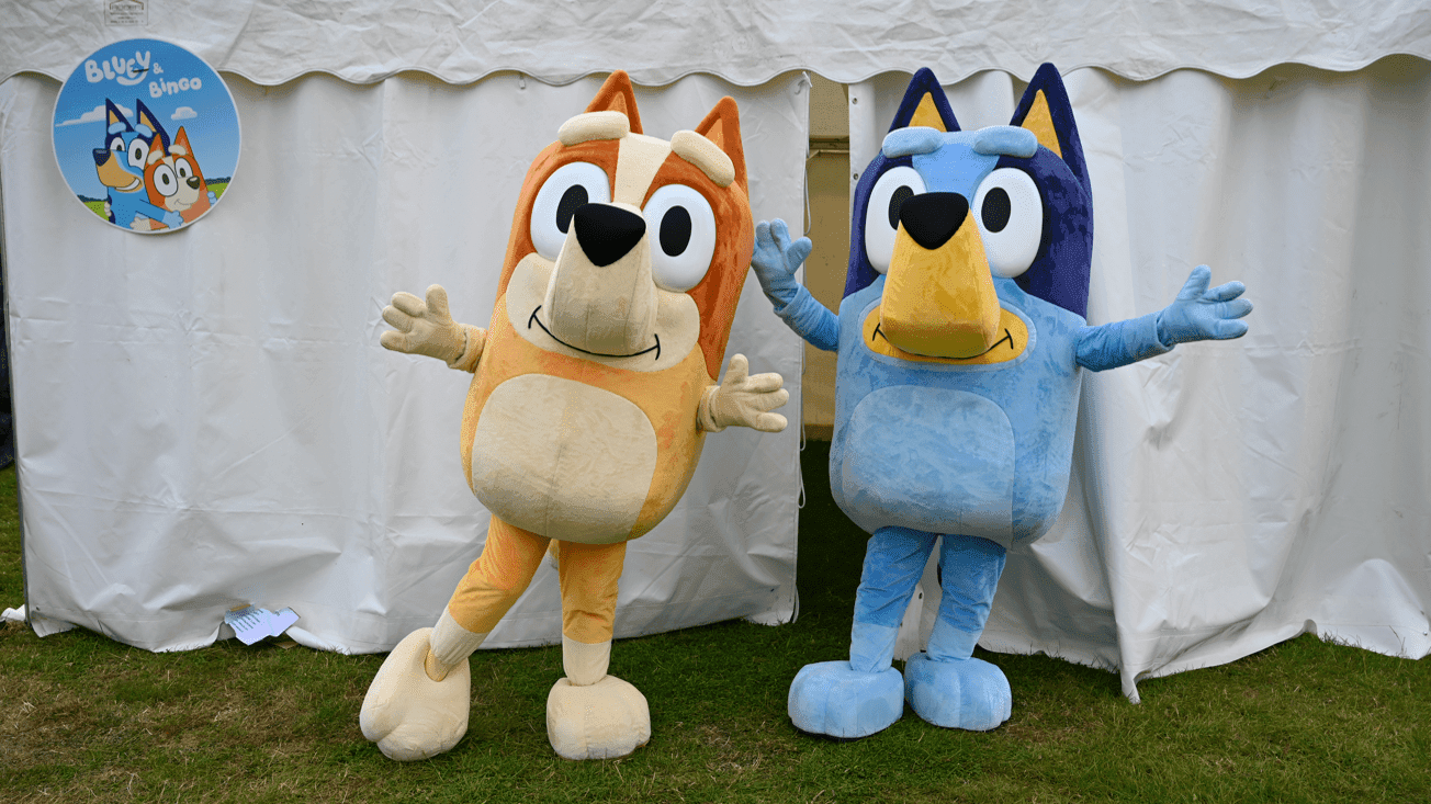 Gloworm Festival - Photo 1