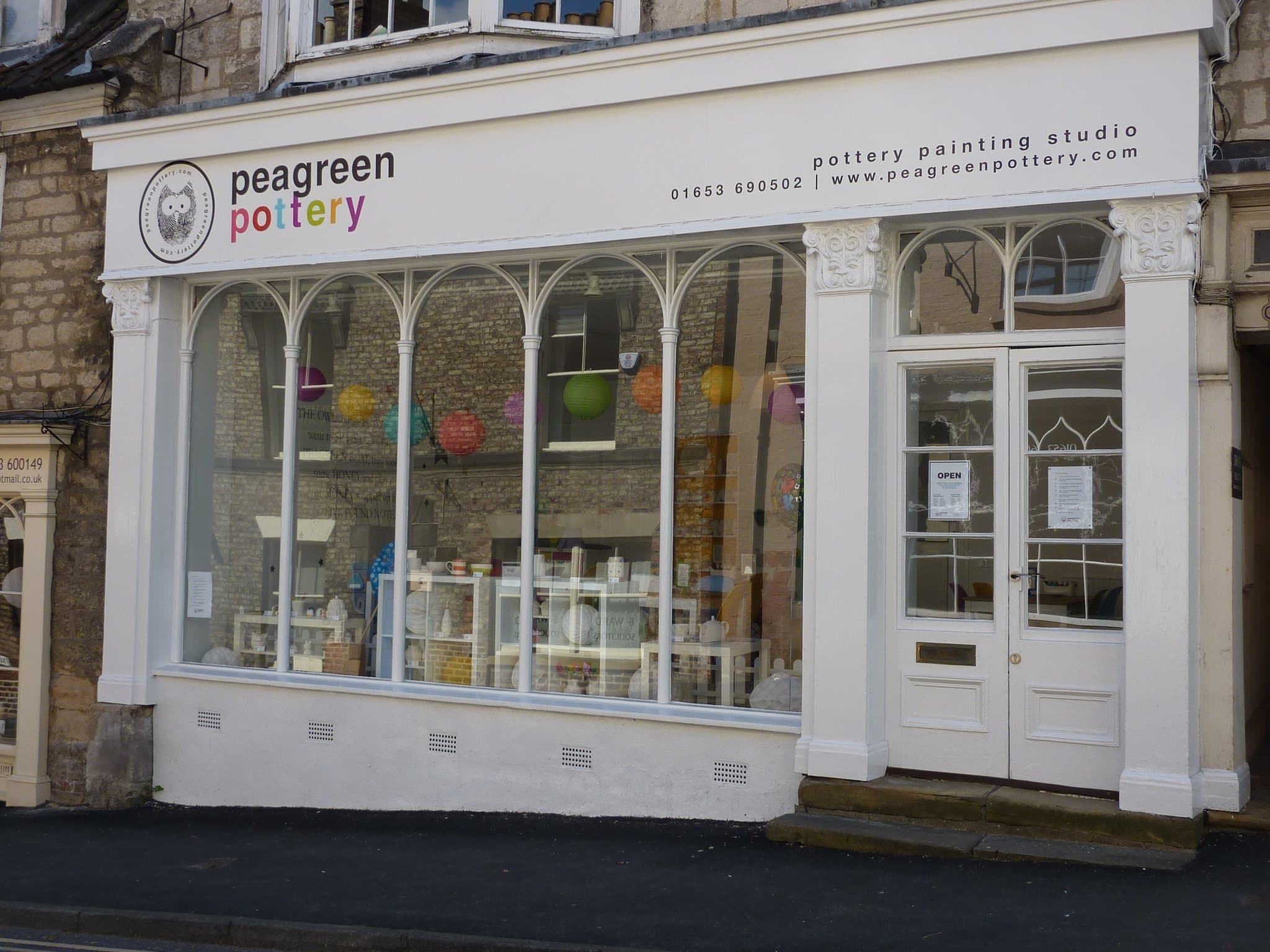 Peagreen Pottery - Photo