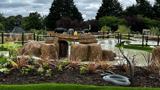 Globe Trotters Adventure Golf - Photo