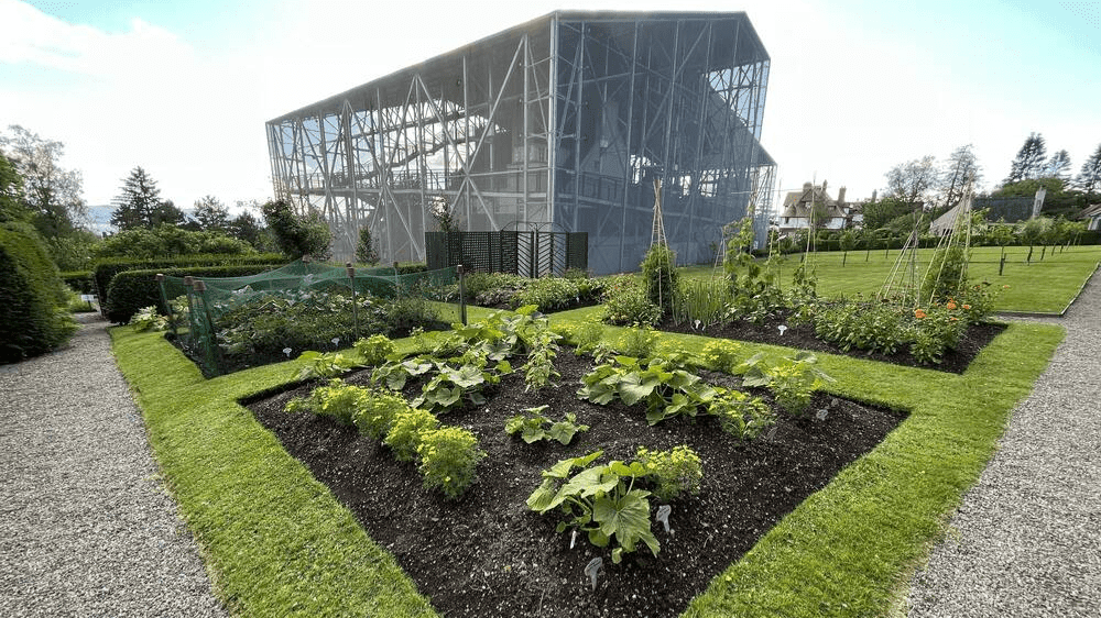 The Hill House - Photo 1