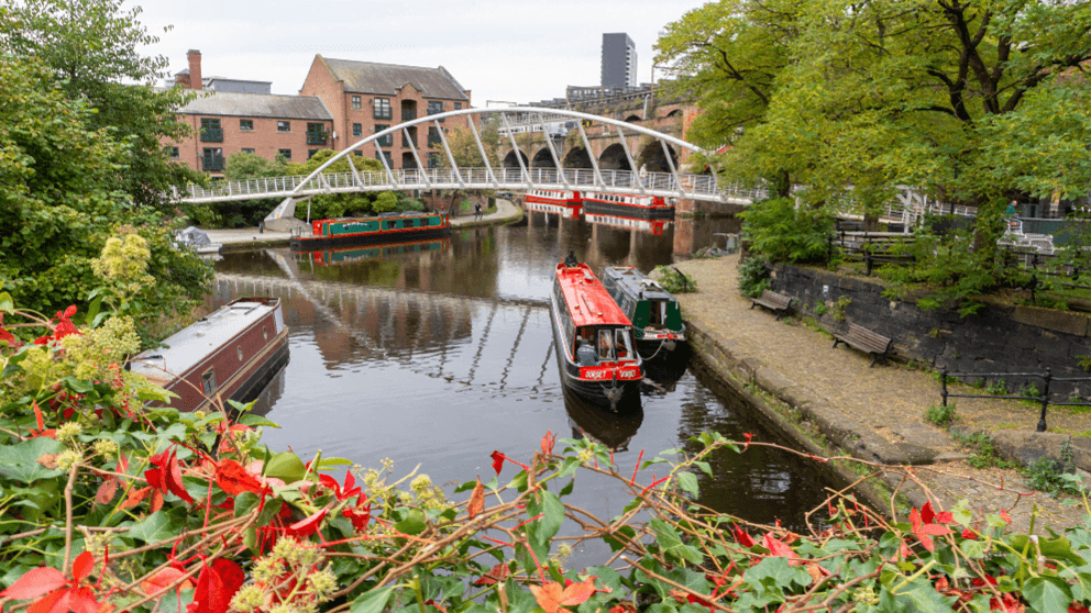 Bridgewater Canal - Photo 1