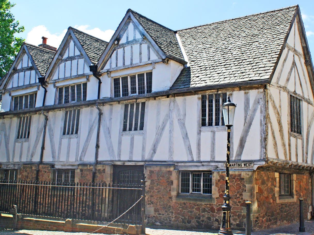 Curious About Leicester - Photo 1