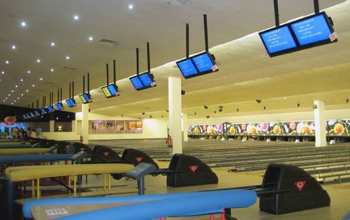 LA Bowl Warrington