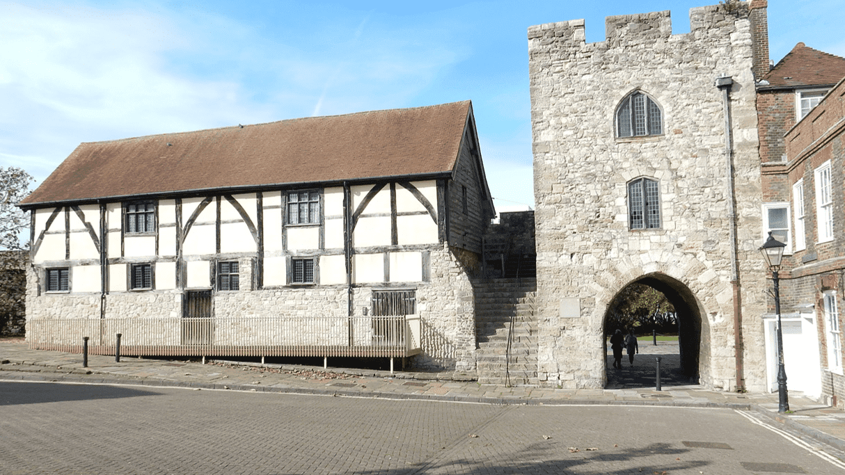 Curious About Southampton - Photo