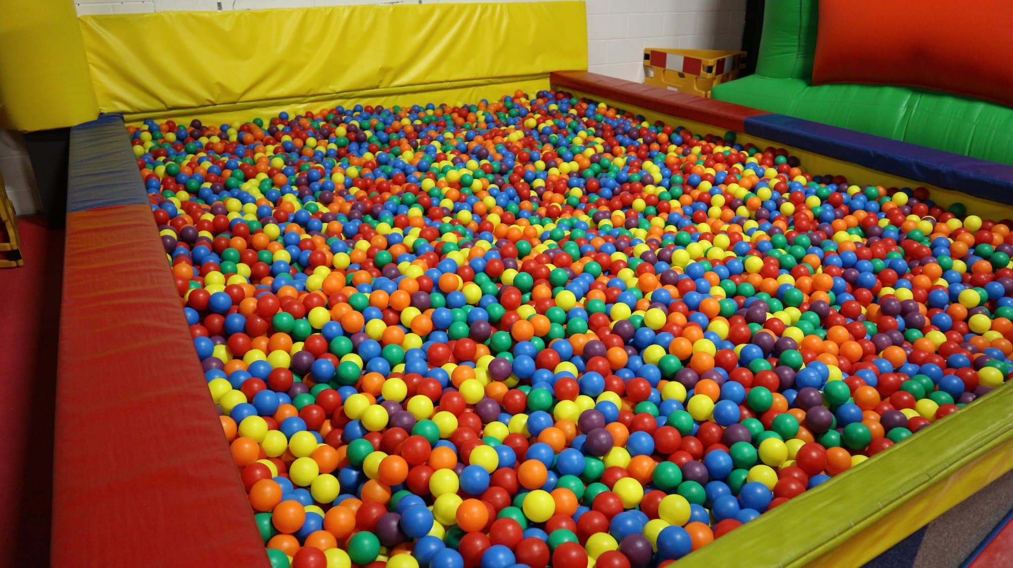 Jolly Jumpers Playzone - Photo 1
