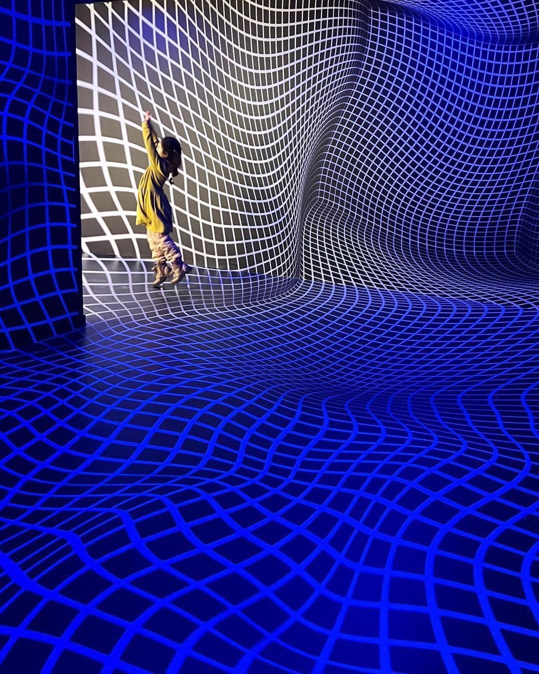 Twist Optical Illusion Museum - Photo