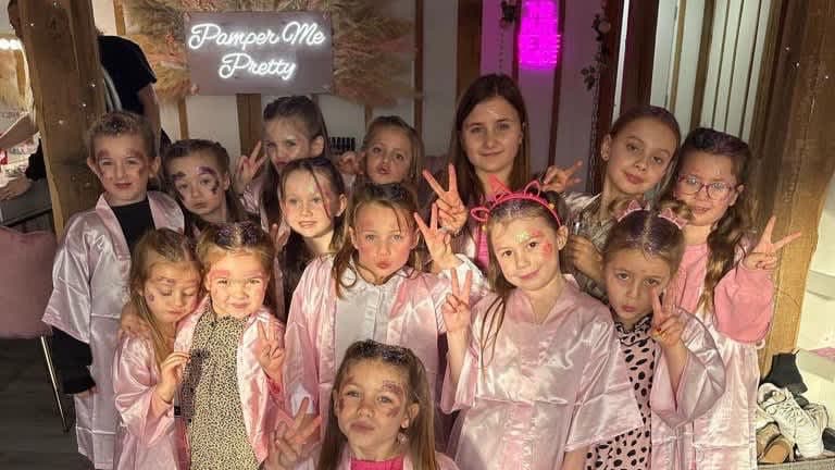 Pamper Me Pretty & Co - Photo