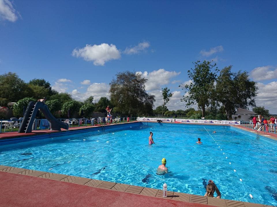 Beccles Lido - Photo