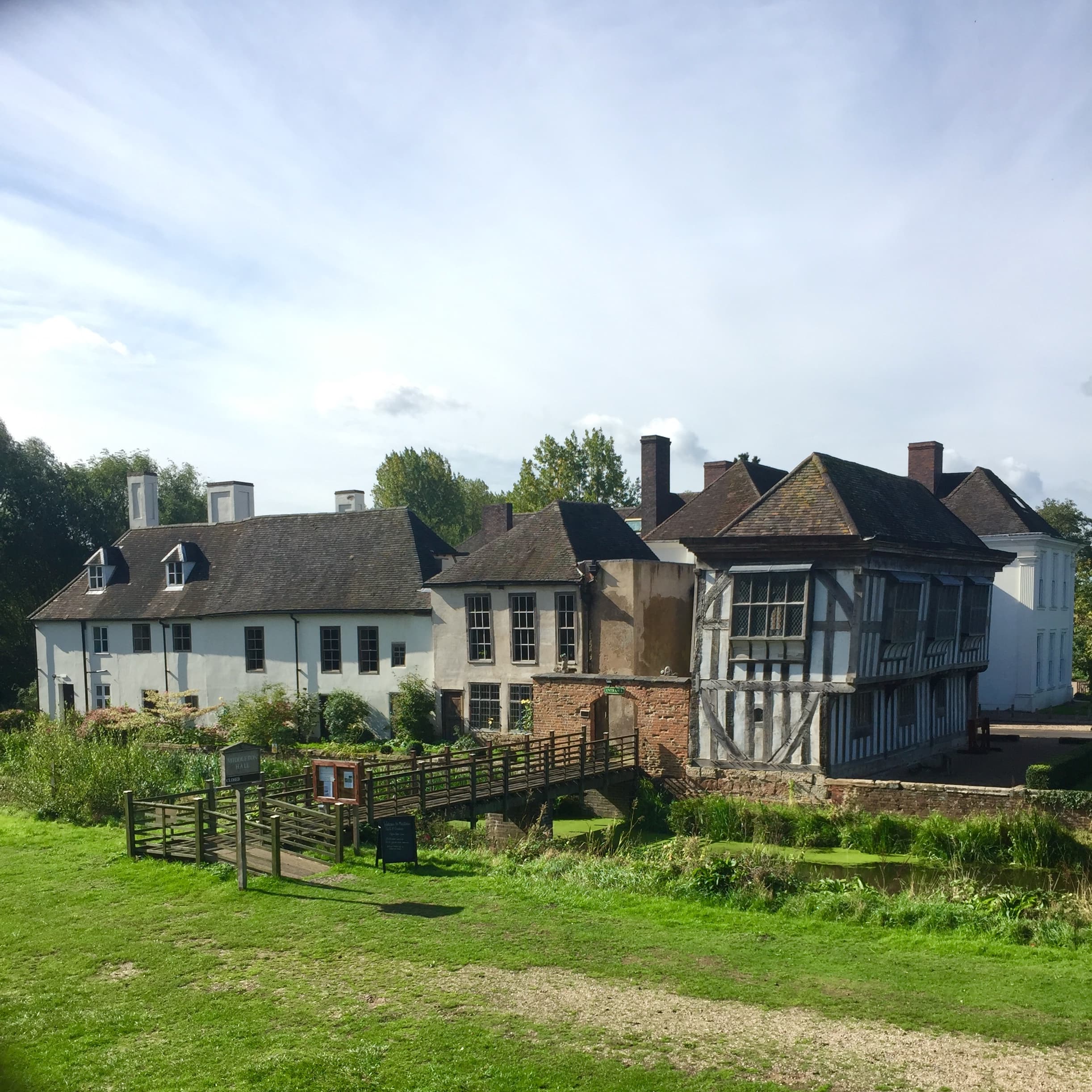 Middleton Hall and Gardens - Photo