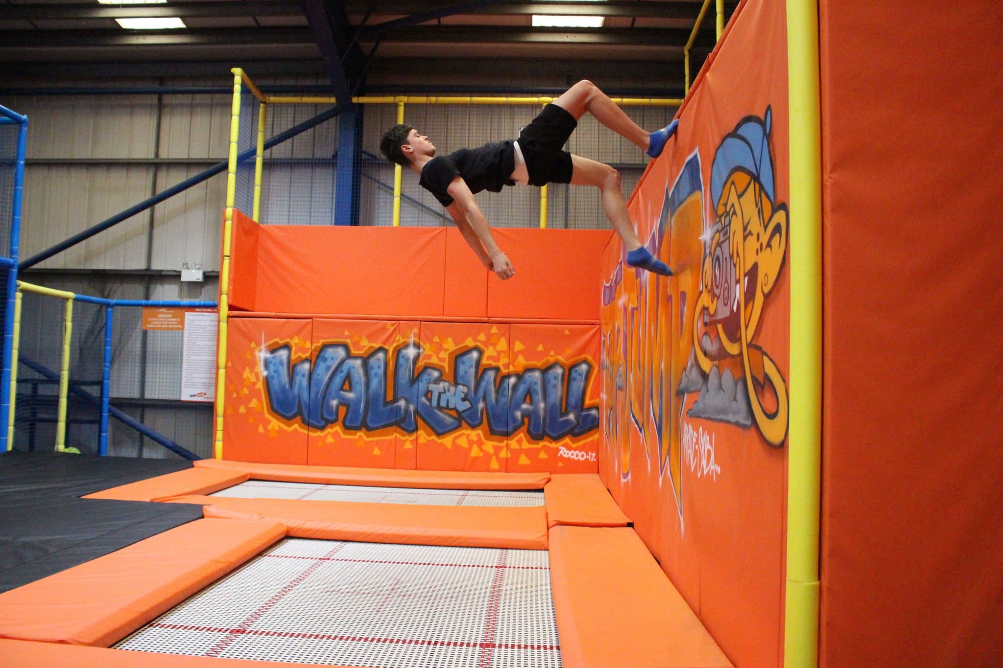 TopJump Trampoline Park - Photo