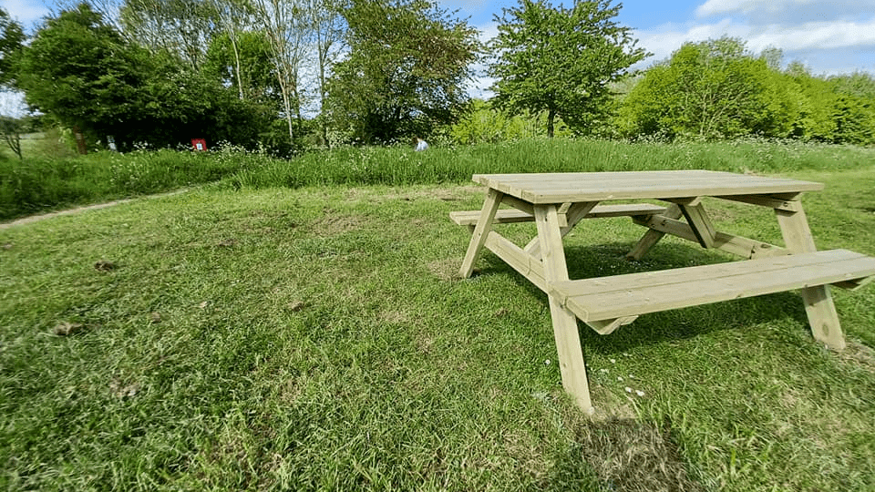 Brixworth Country Park - Photo