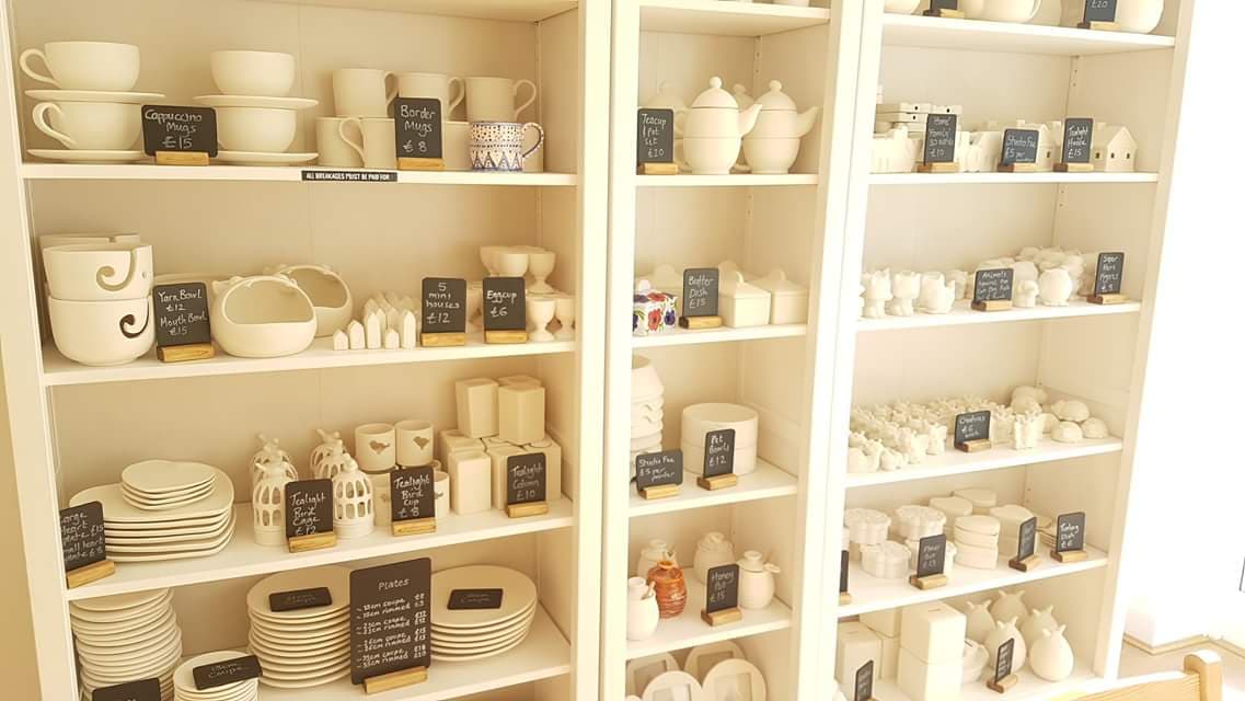Happy Glaze Ceramics - Photo 1