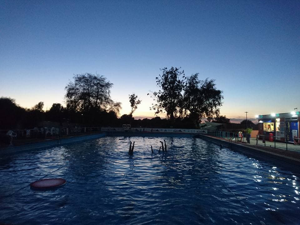 Beccles Lido - Photo