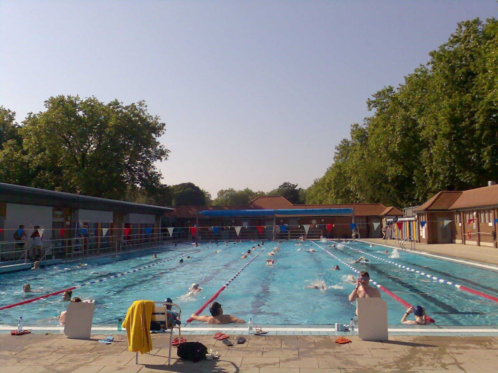 London Fields Lido - Photo