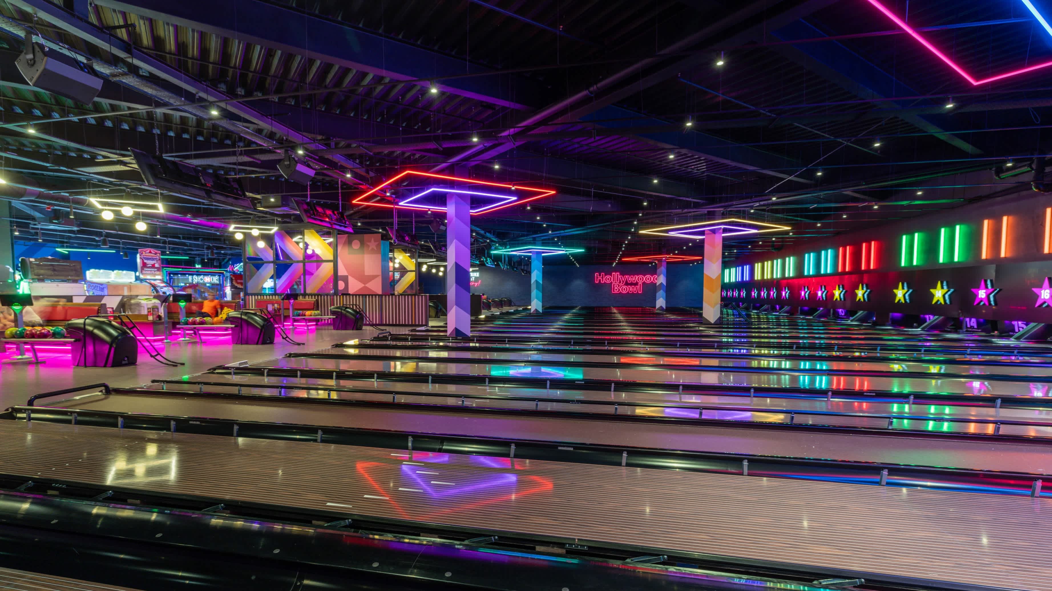 Hollywood Bowl Westwood Cross