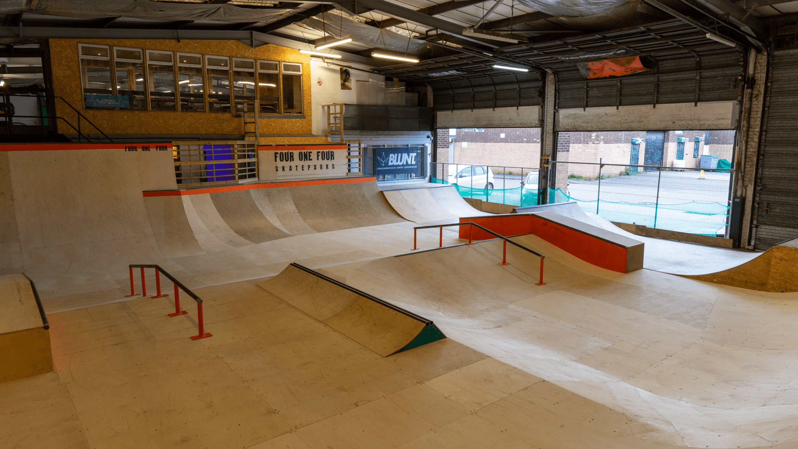 Just Ramps Indoor Skatepark - Photo
