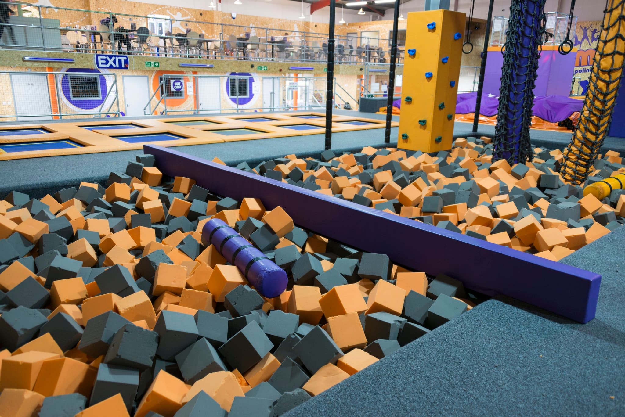 i-Jump Trampoline Park - Photo