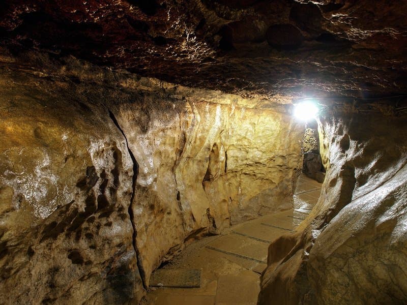 Blue-John Cavern and Mine - Photo 1