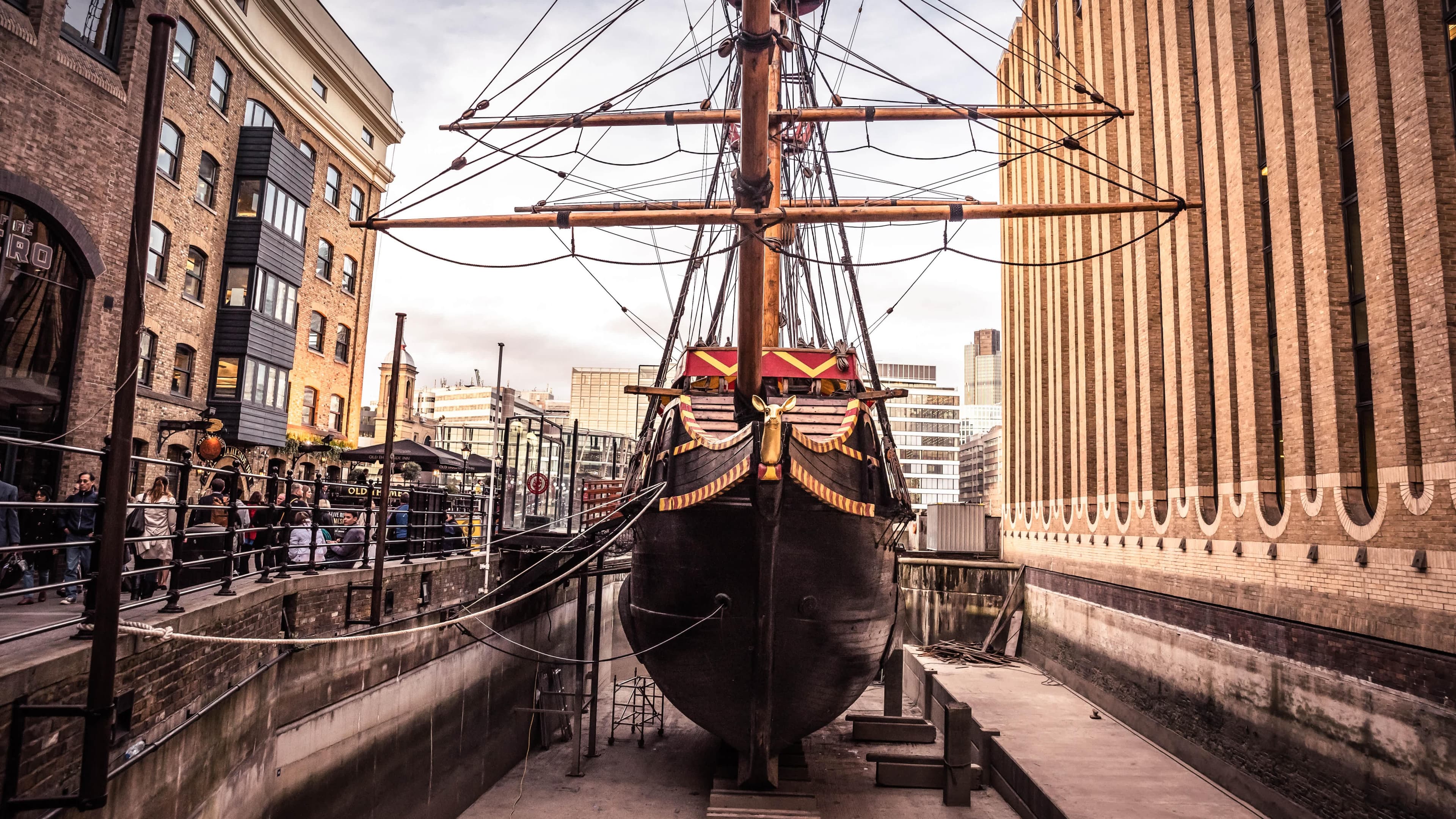 The Golden Hinde - Photo