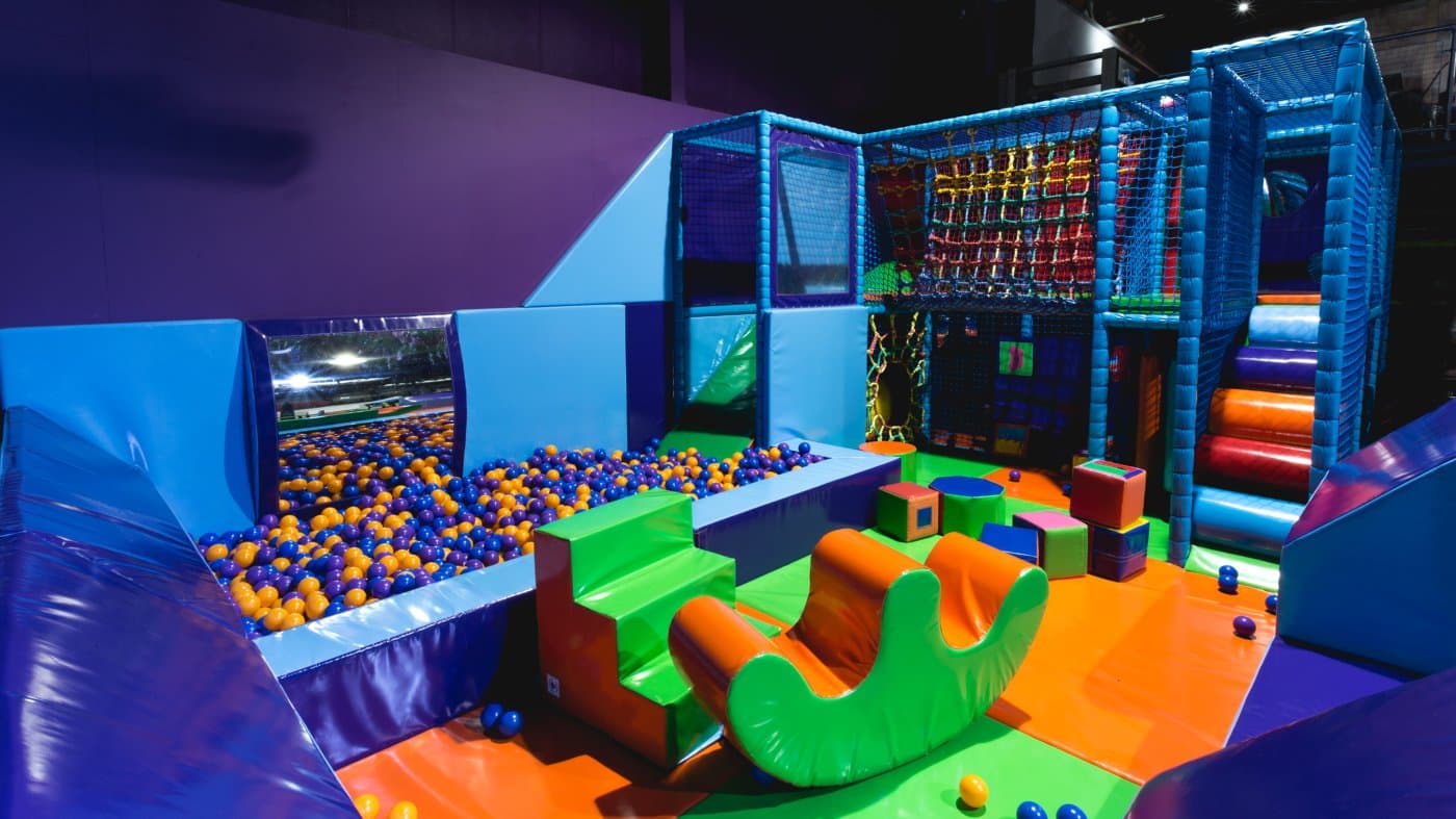 Airbox Bounce - Photo
