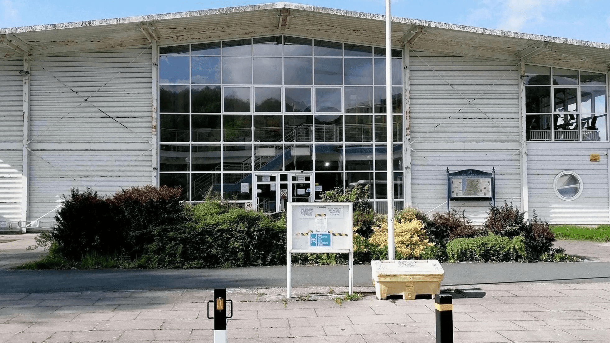 Plascrug Leisure Centre