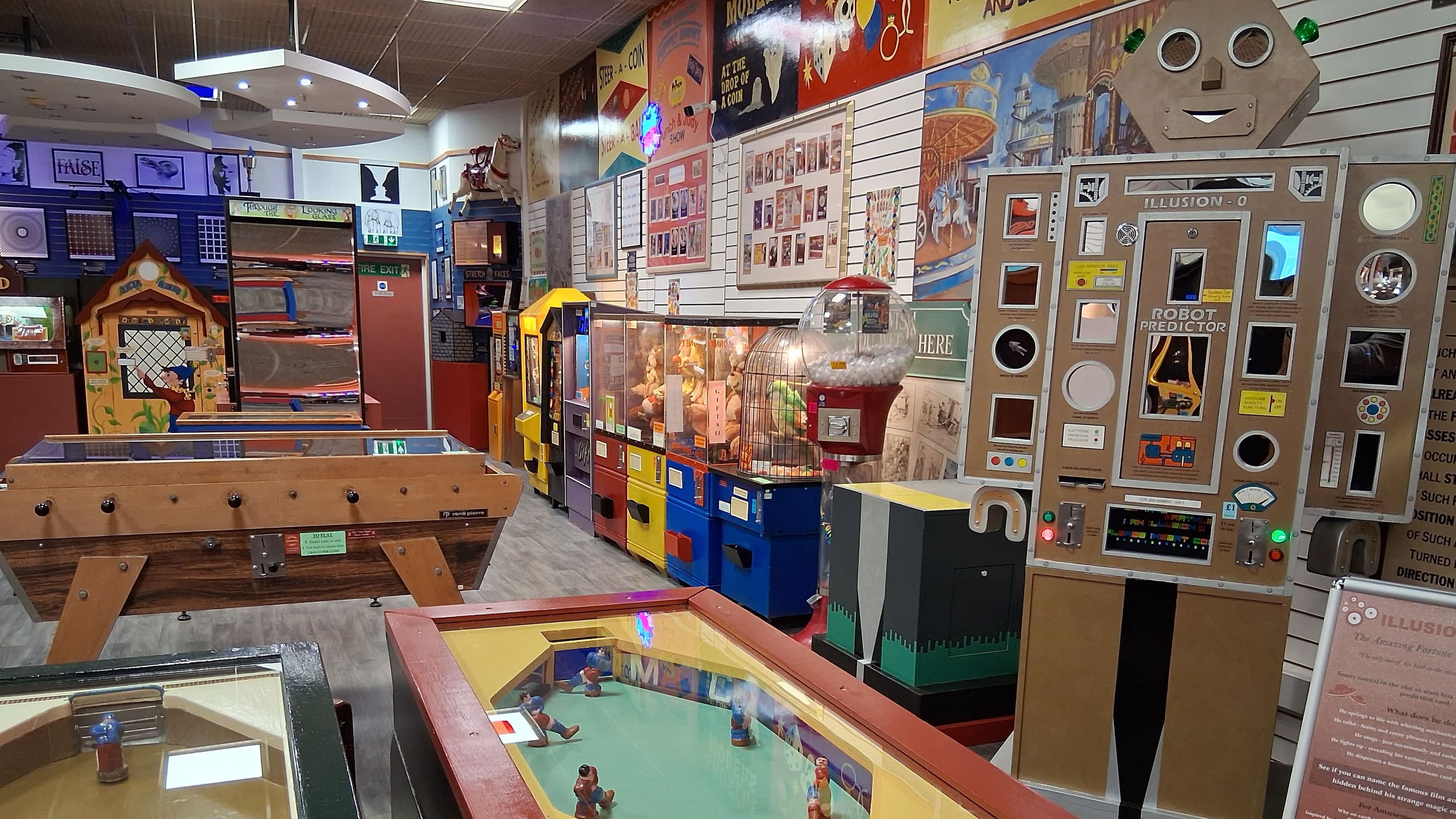 The Amazing Novelty-Orium and Mechanical Museum - Photo