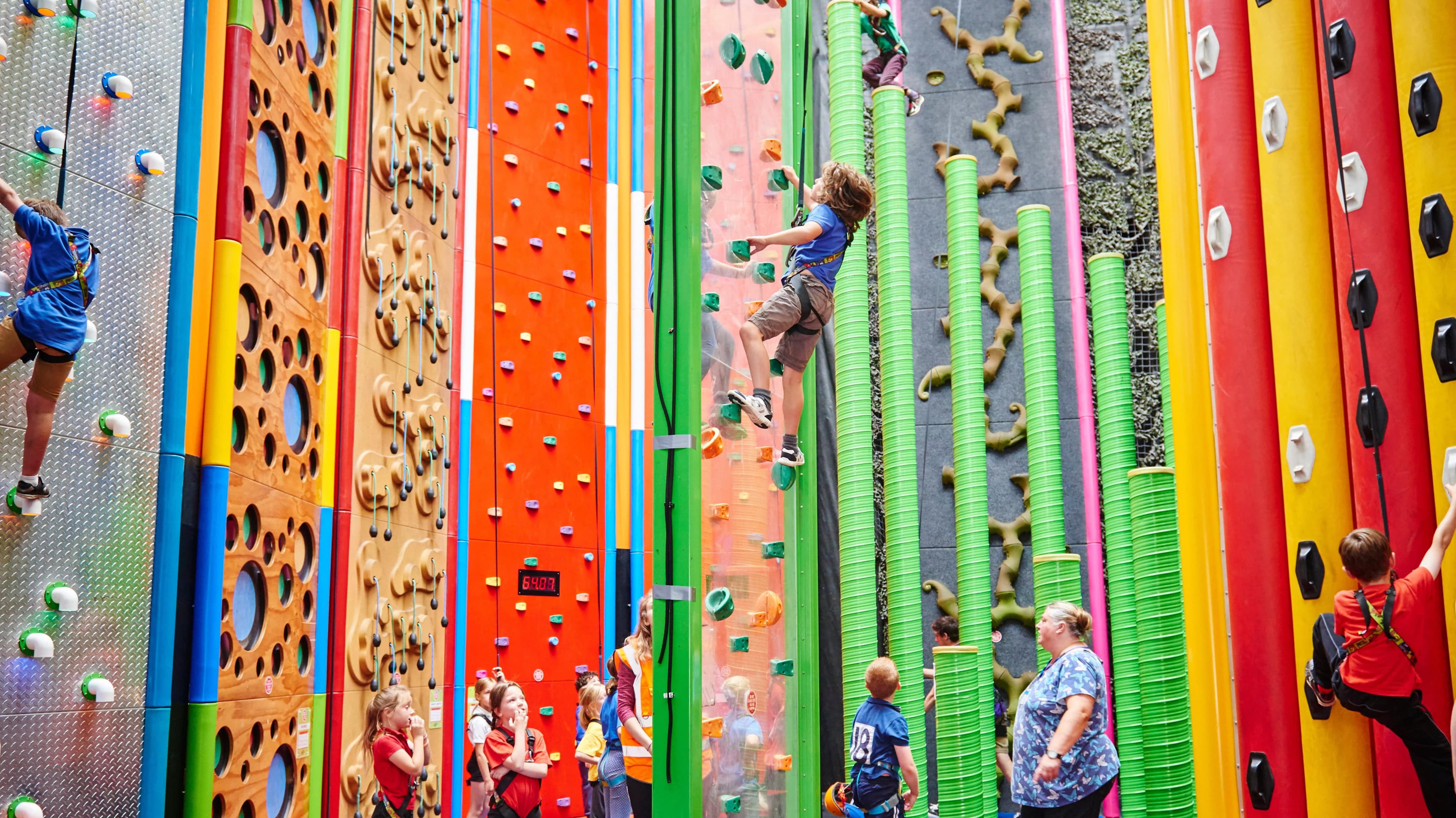 Rock Up Rushden Lakes - Photo