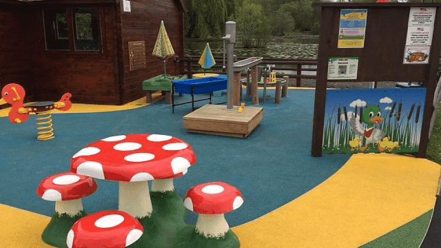Jake's Playbarn and Mini Farm - Photo