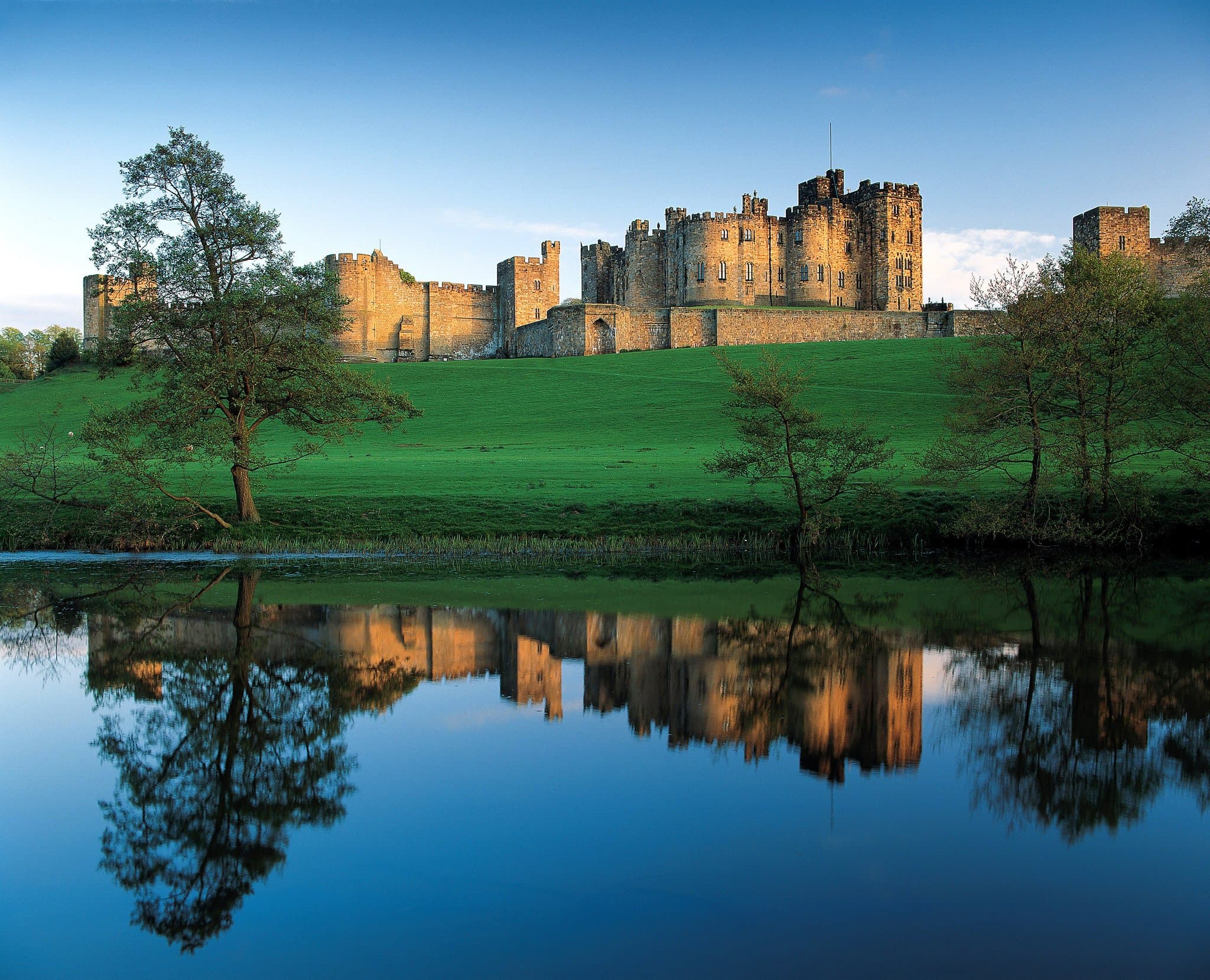 Alnwick Castle - Photo 1