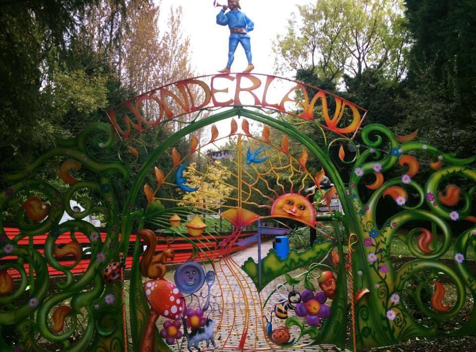 Wonderland - Photo 1