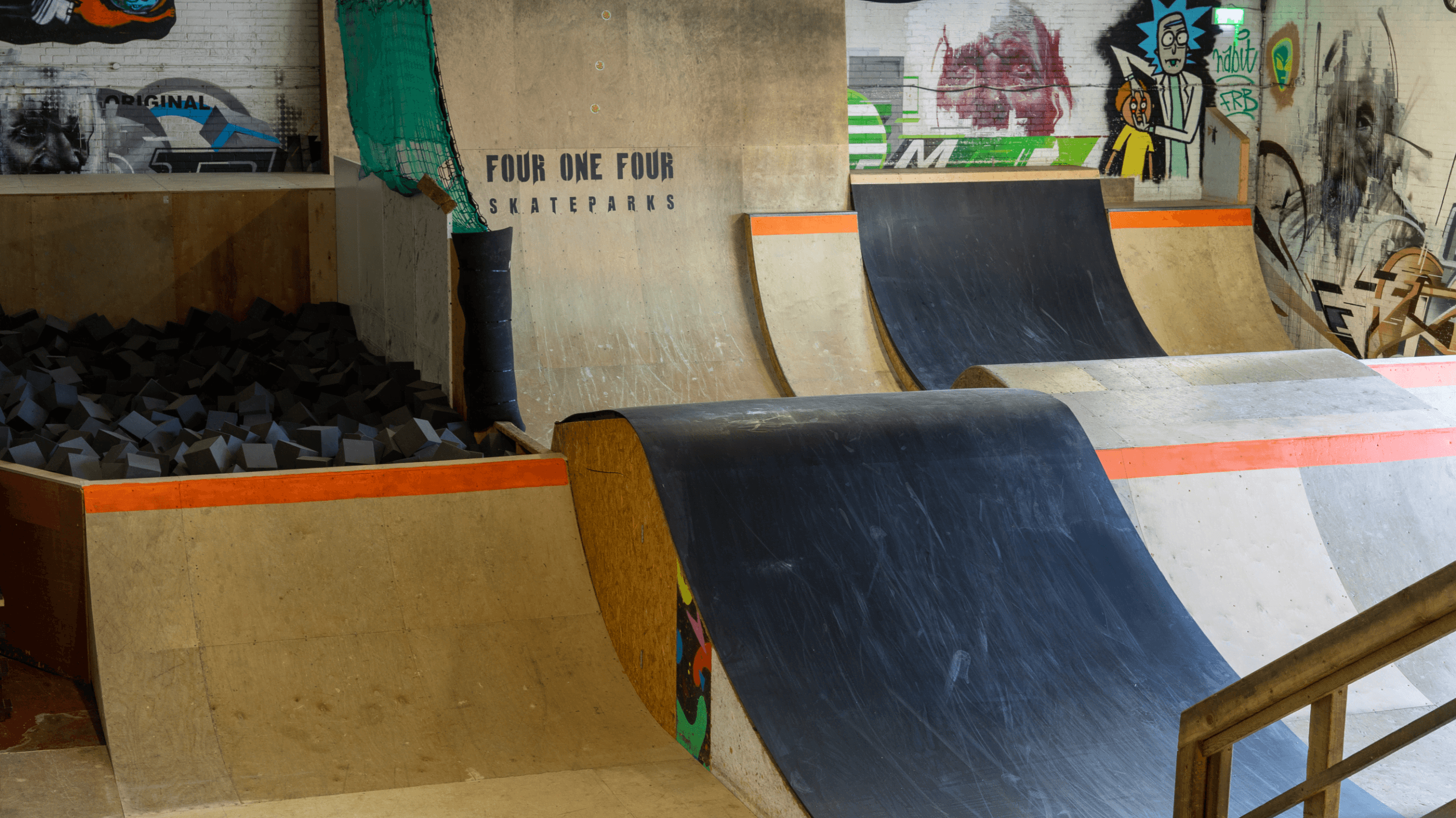 Just Ramps Indoor Skatepark - Photo