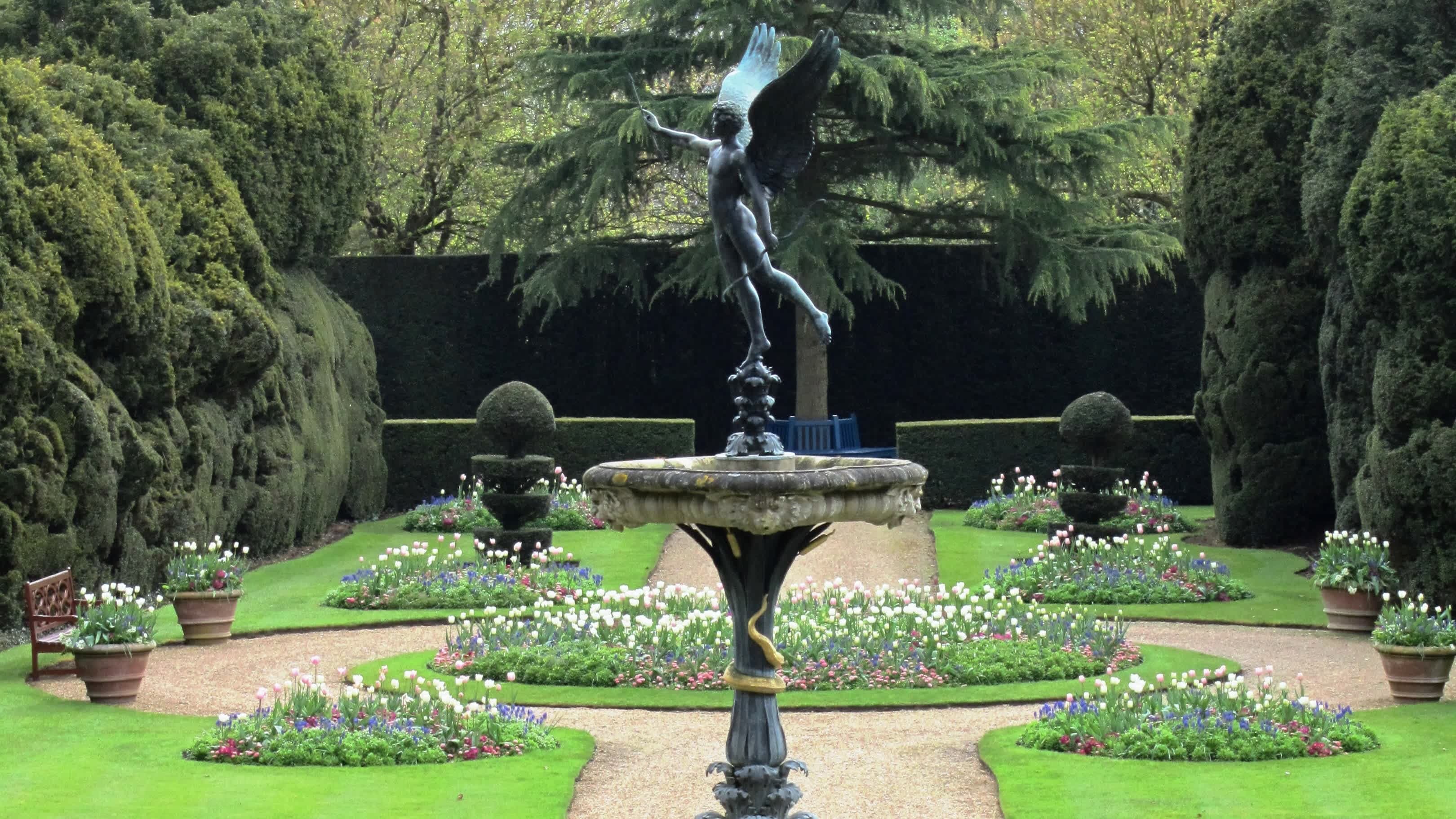 Ascott House and Gardens - Photo