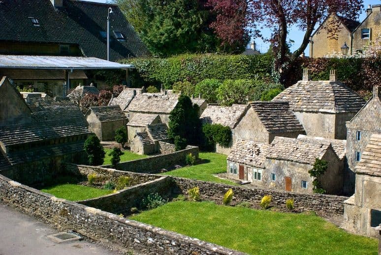 The Old New Inn Model Village - Photo 1