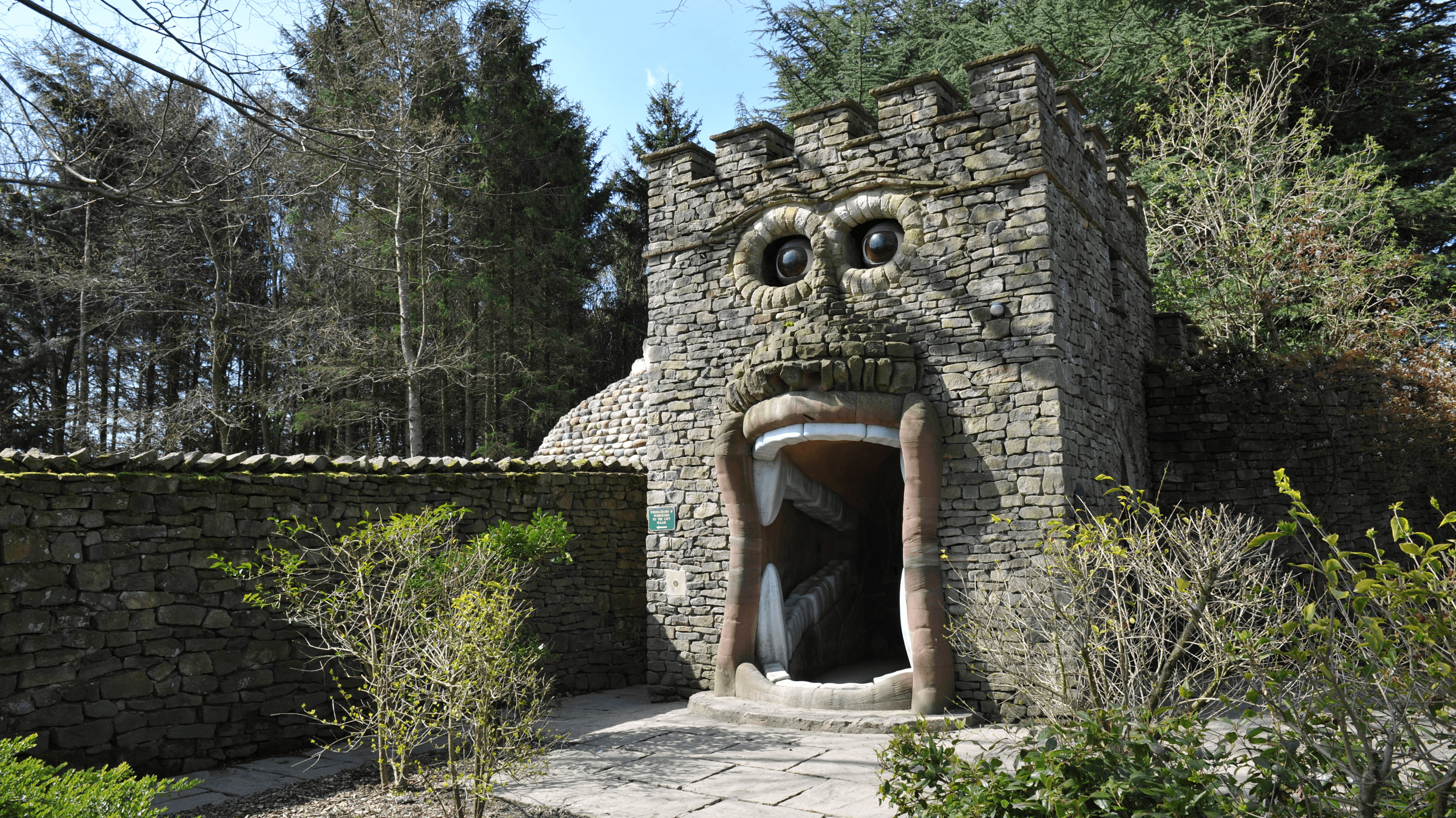 The Forbidden Corner - Photo 1