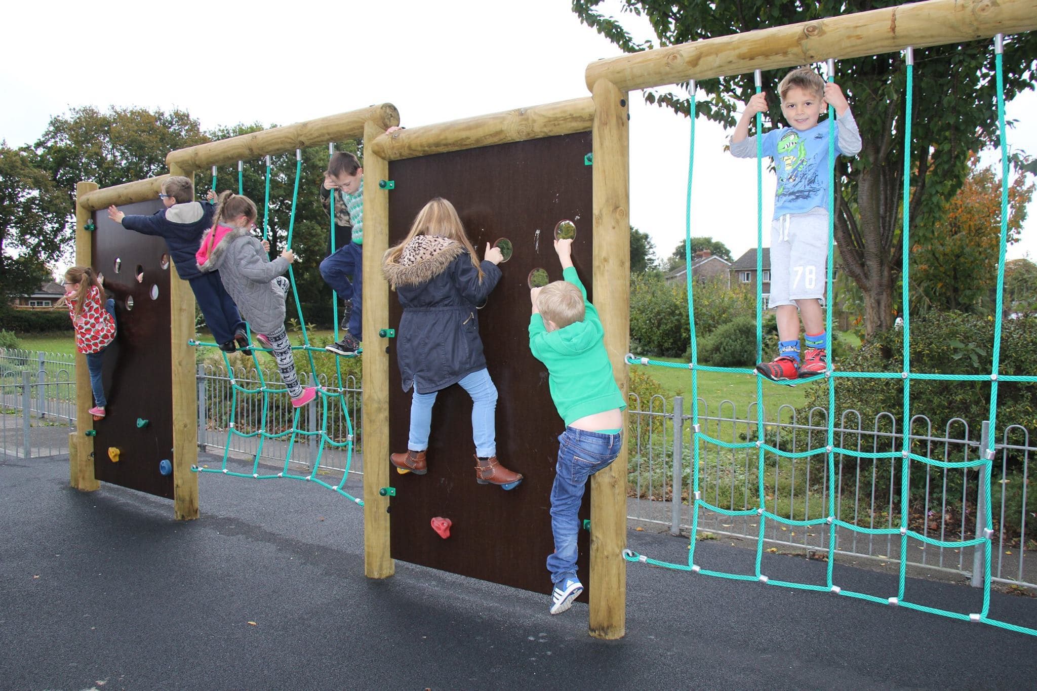Blackbrook Park Play Area - Photo