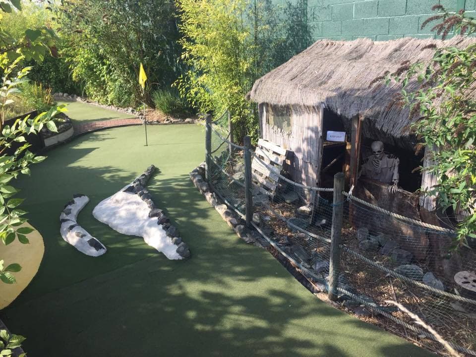 Congo River Crazy Golf