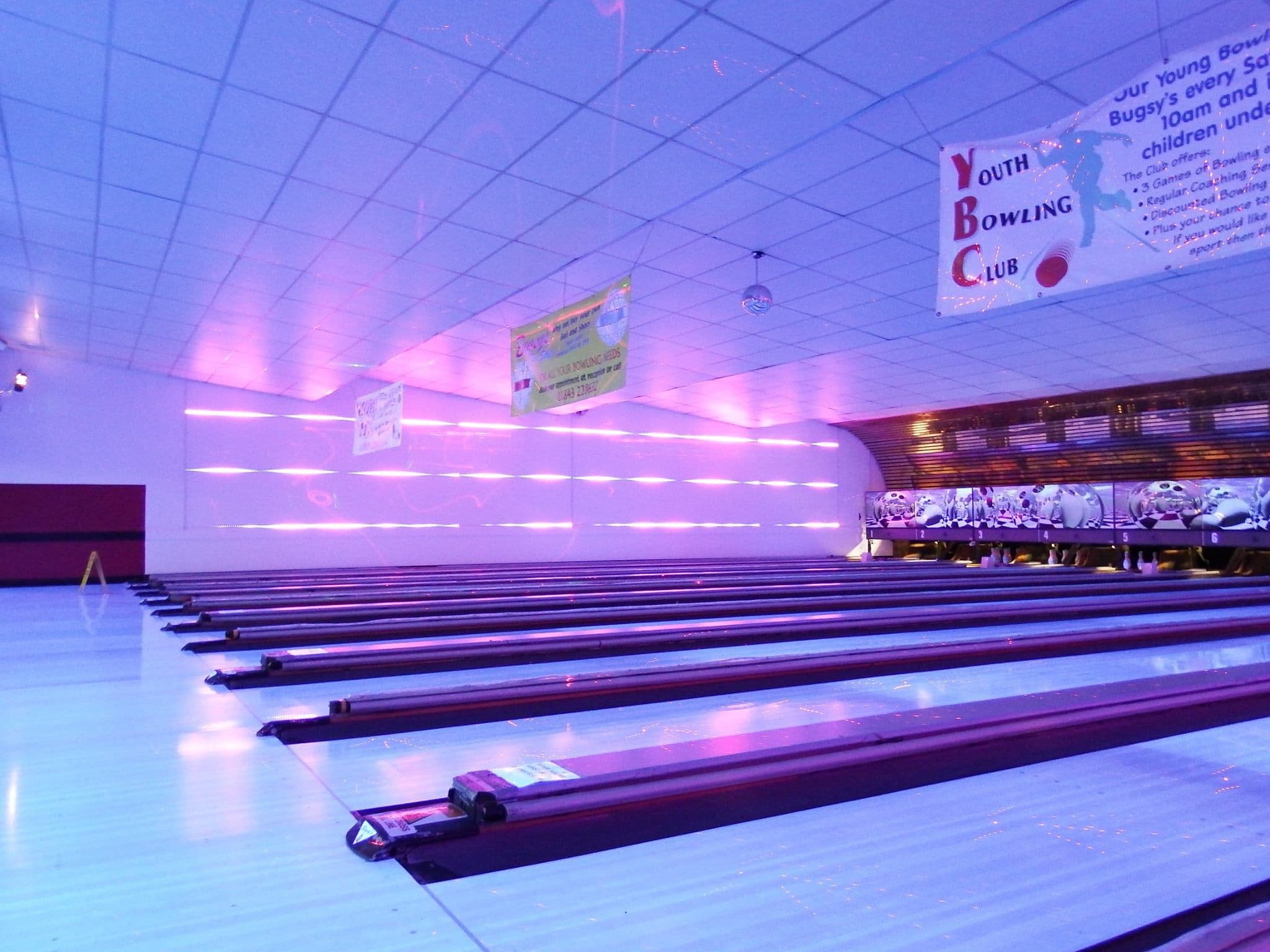 Bugsy’s Bowling - Photo 1