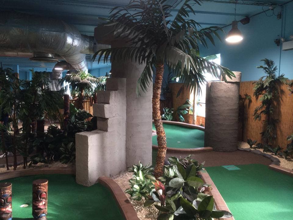 Adventure Island Mini Golf - Photo