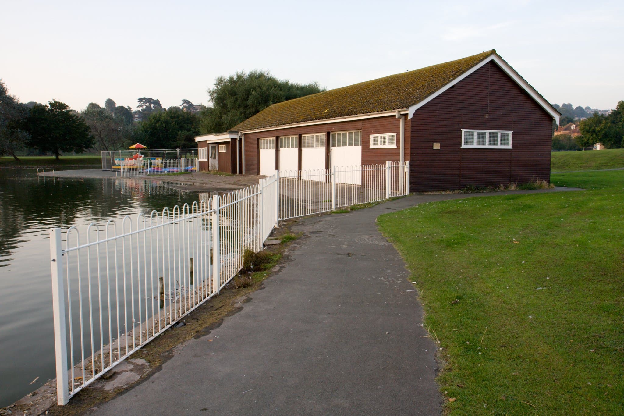 Portishead Lake Grounds