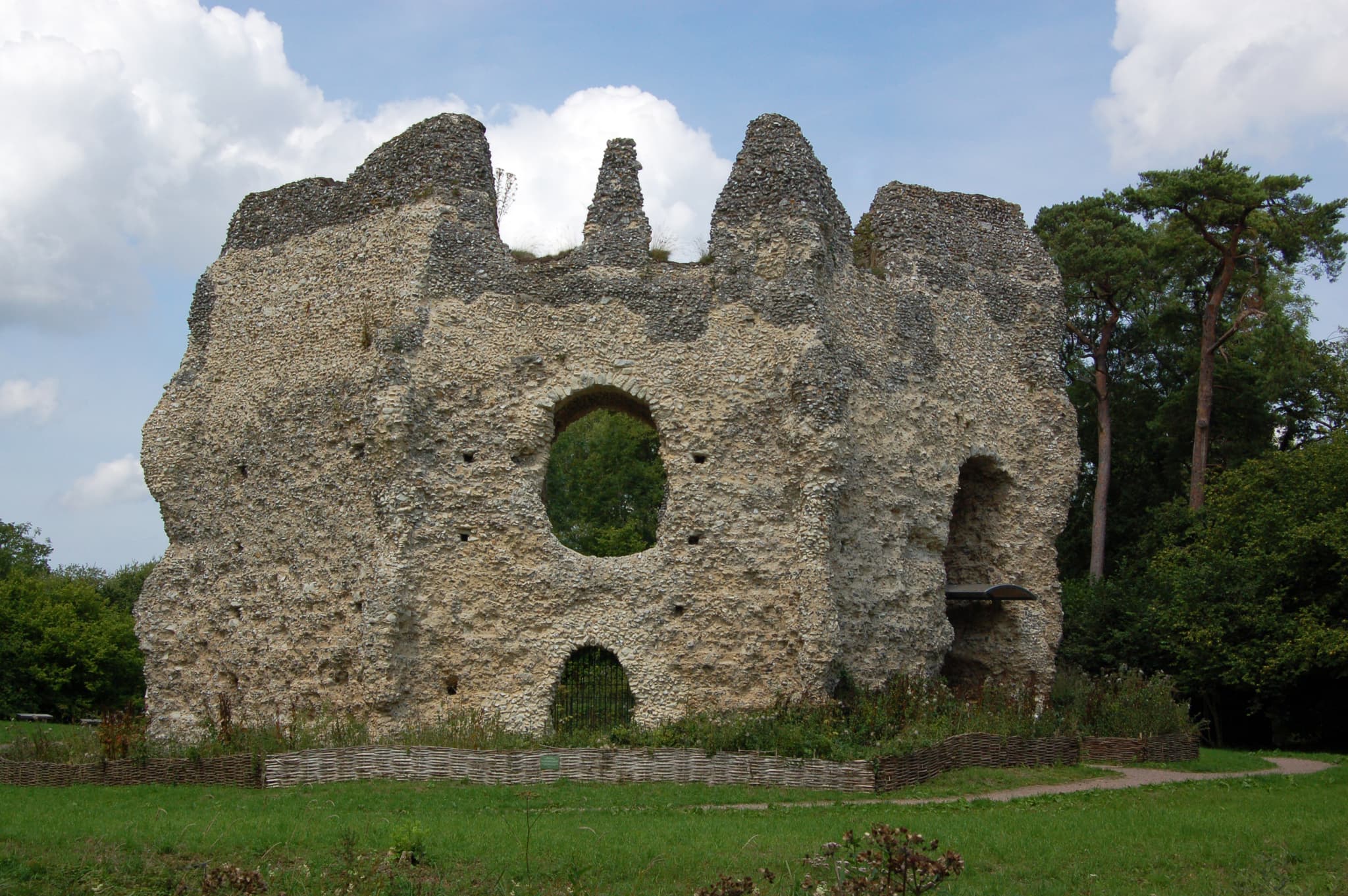 Odiham Castle - Photo 1