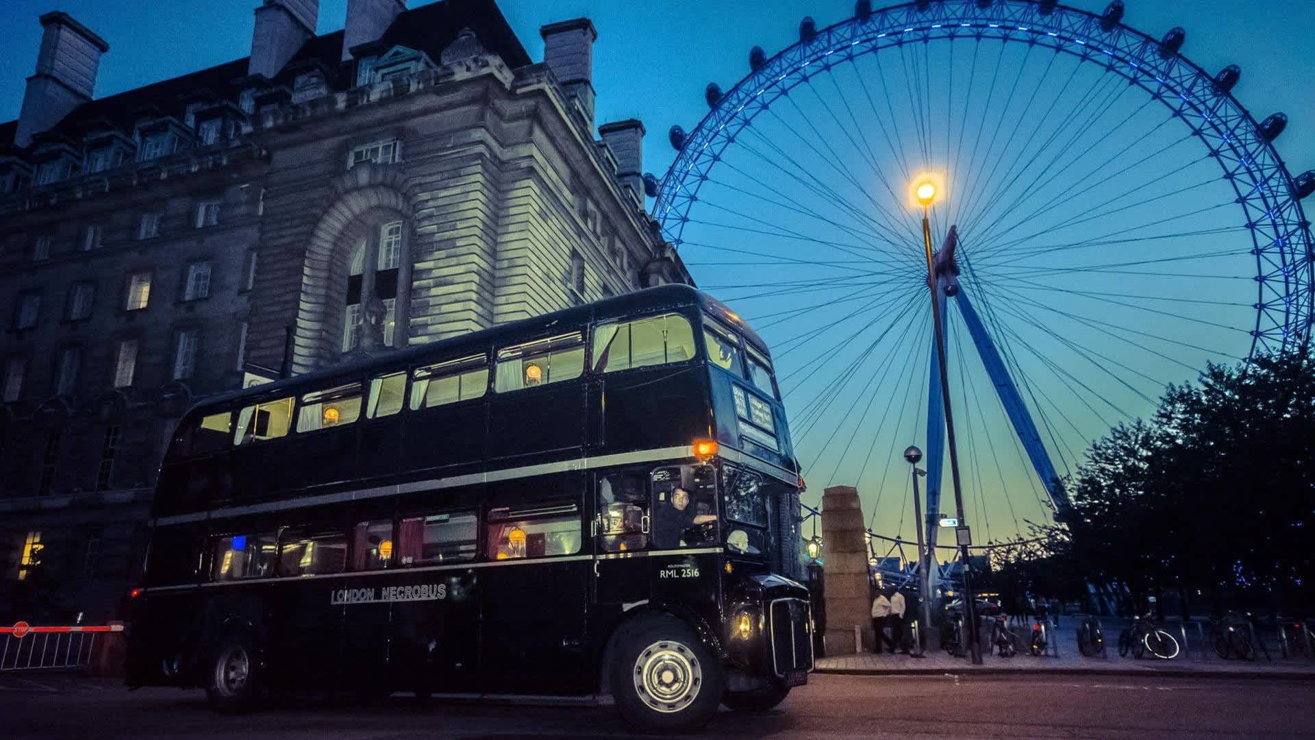 The Ghost Bus Tours, London - Photo 1
