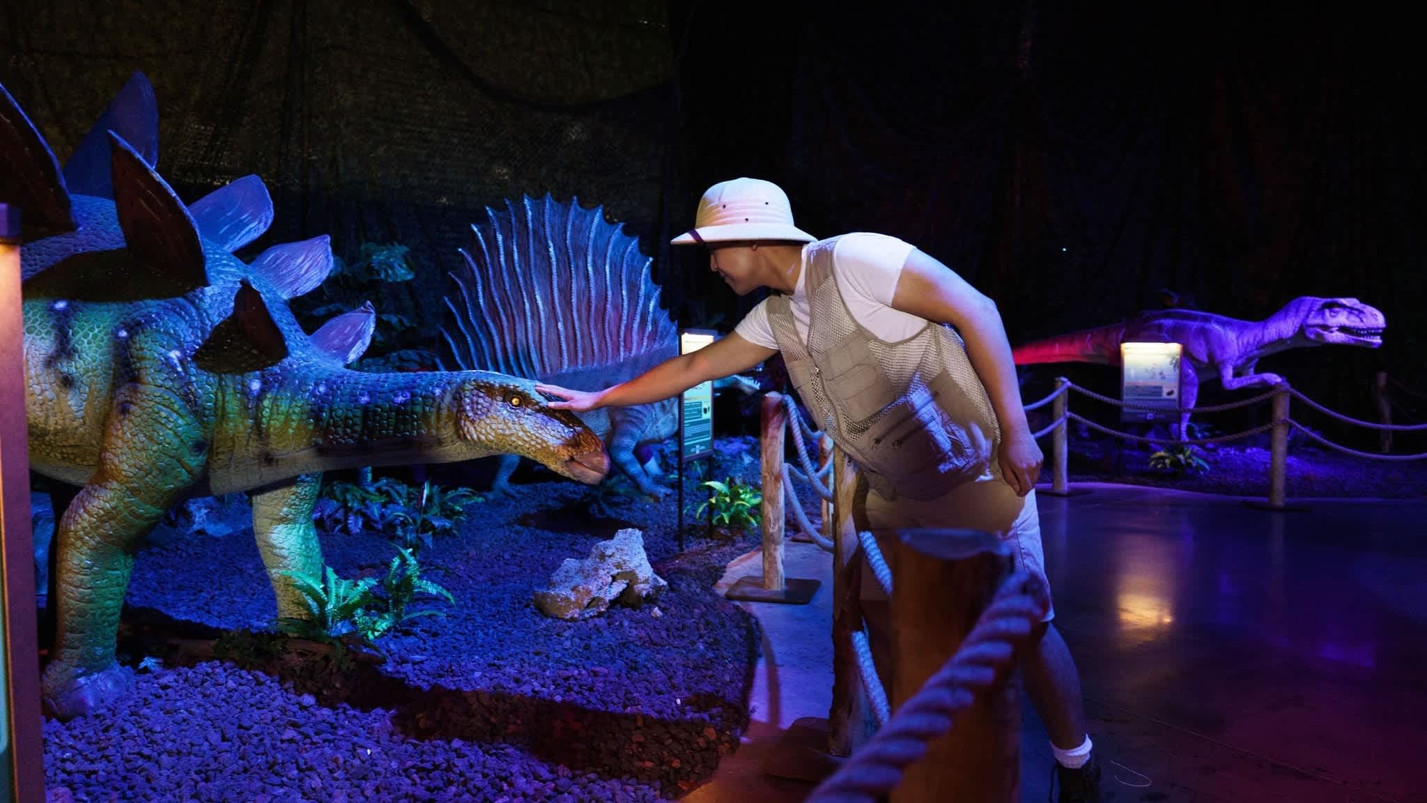 Dinos Alive: An Immersive Experience - Photo