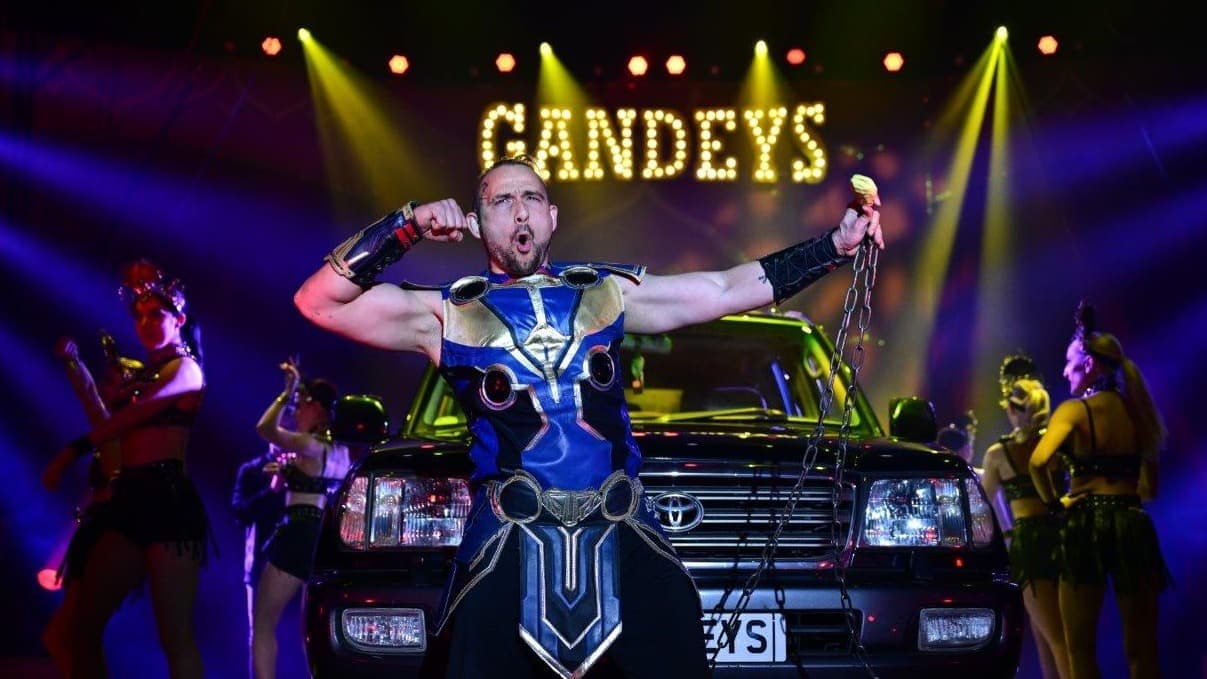 Gandeys Circus - Carnival - Photo