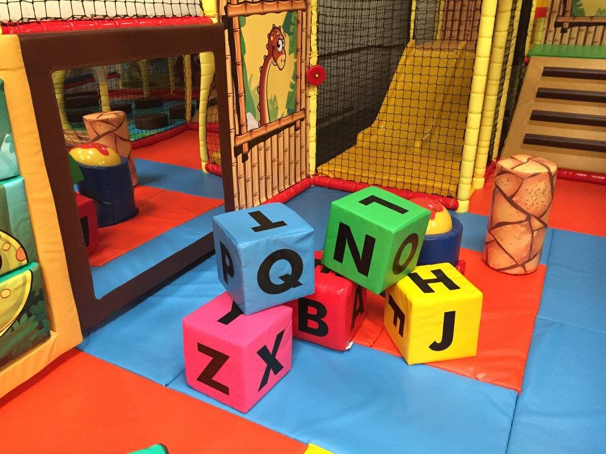 Cheeky Dino Play Centre - Photo 1