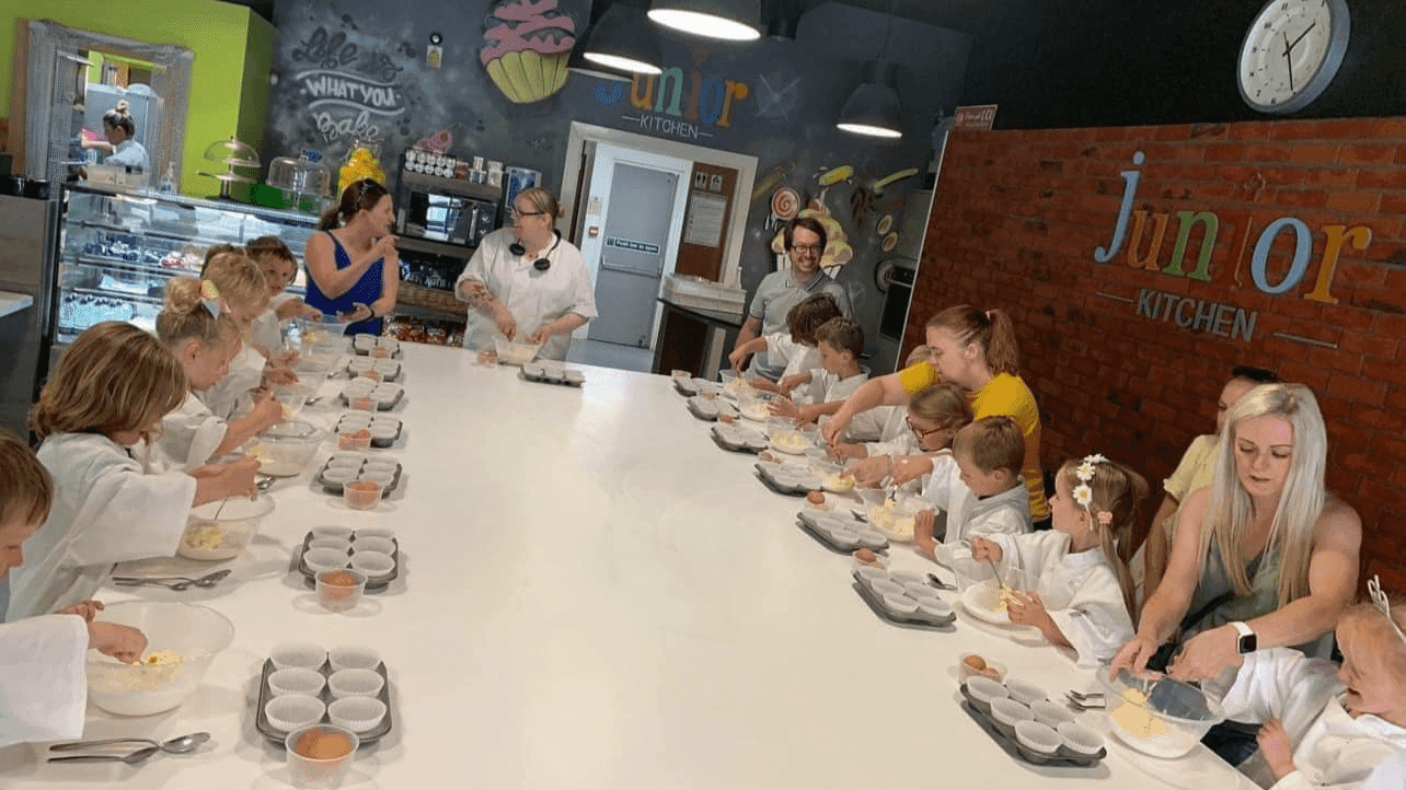 Junior Kitchen - Photo