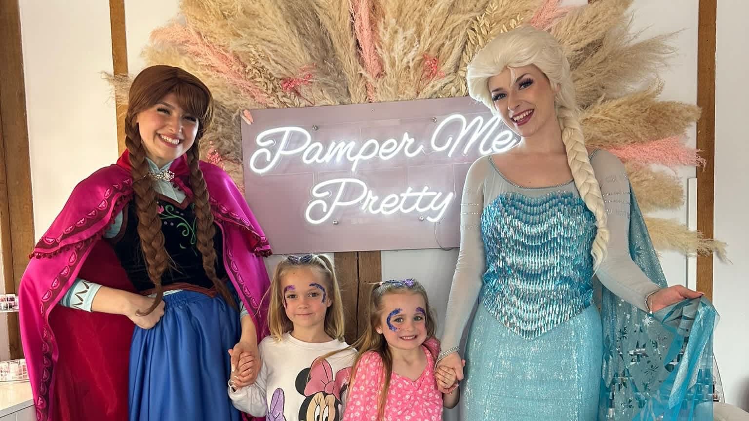 Pamper Me Pretty & Co - Photo