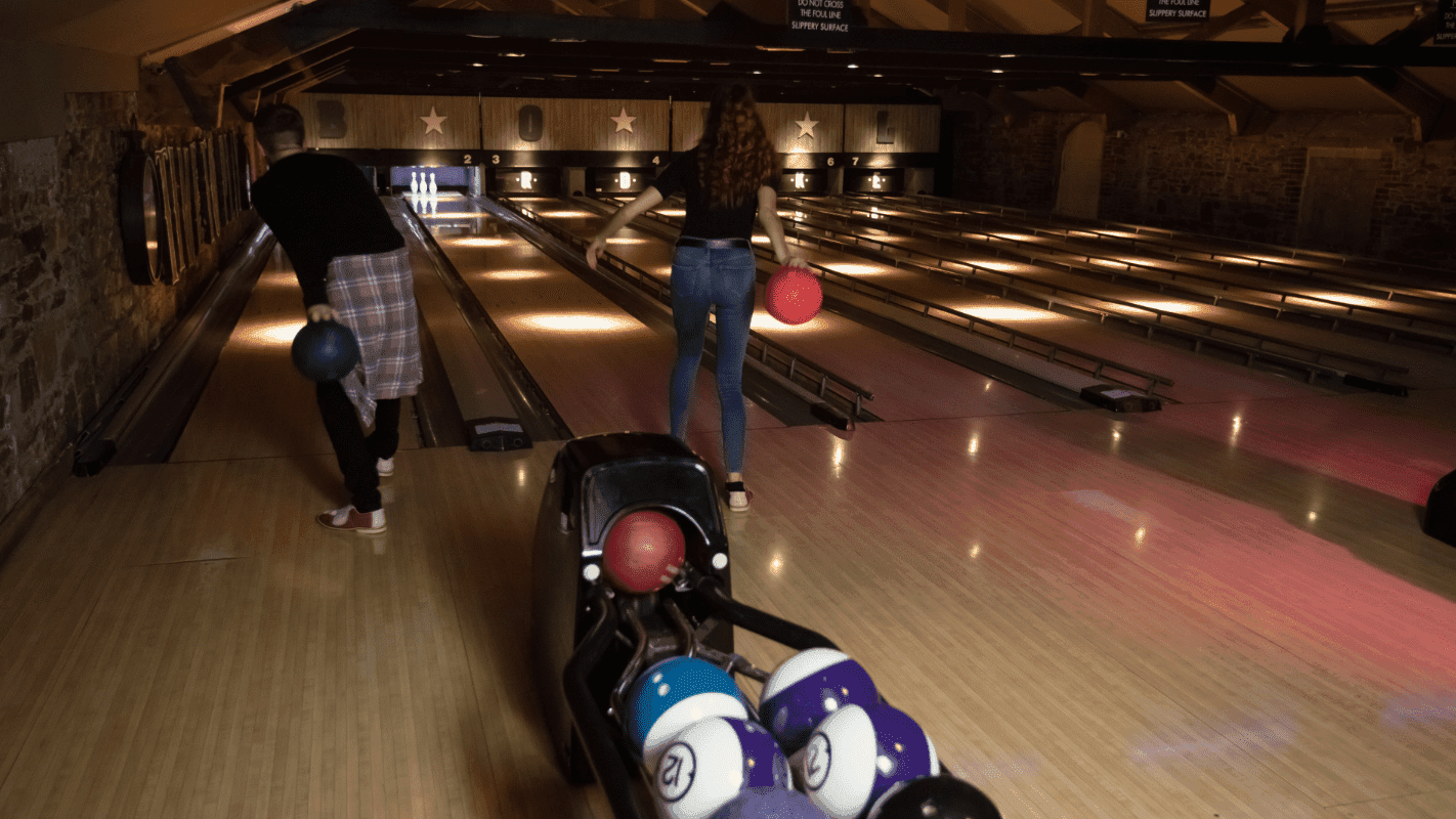 MFA Bowl Burnley - Photo